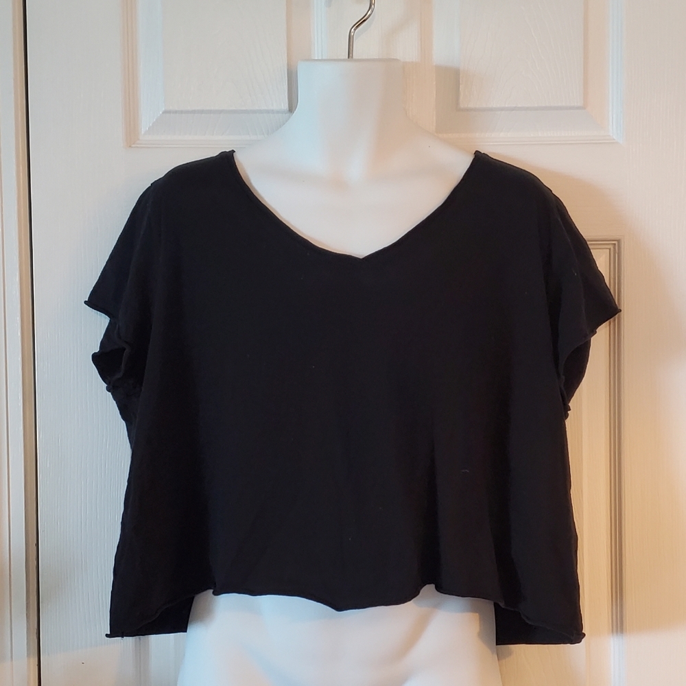 Plus Size Black Cropped Tee